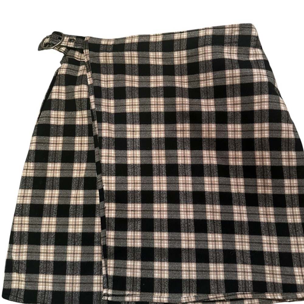 hollister high rise XS plaid skirt